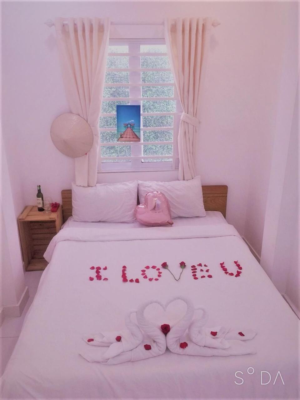 H Best Hostel Cafe Saigon Хошимин Экстерьер фото